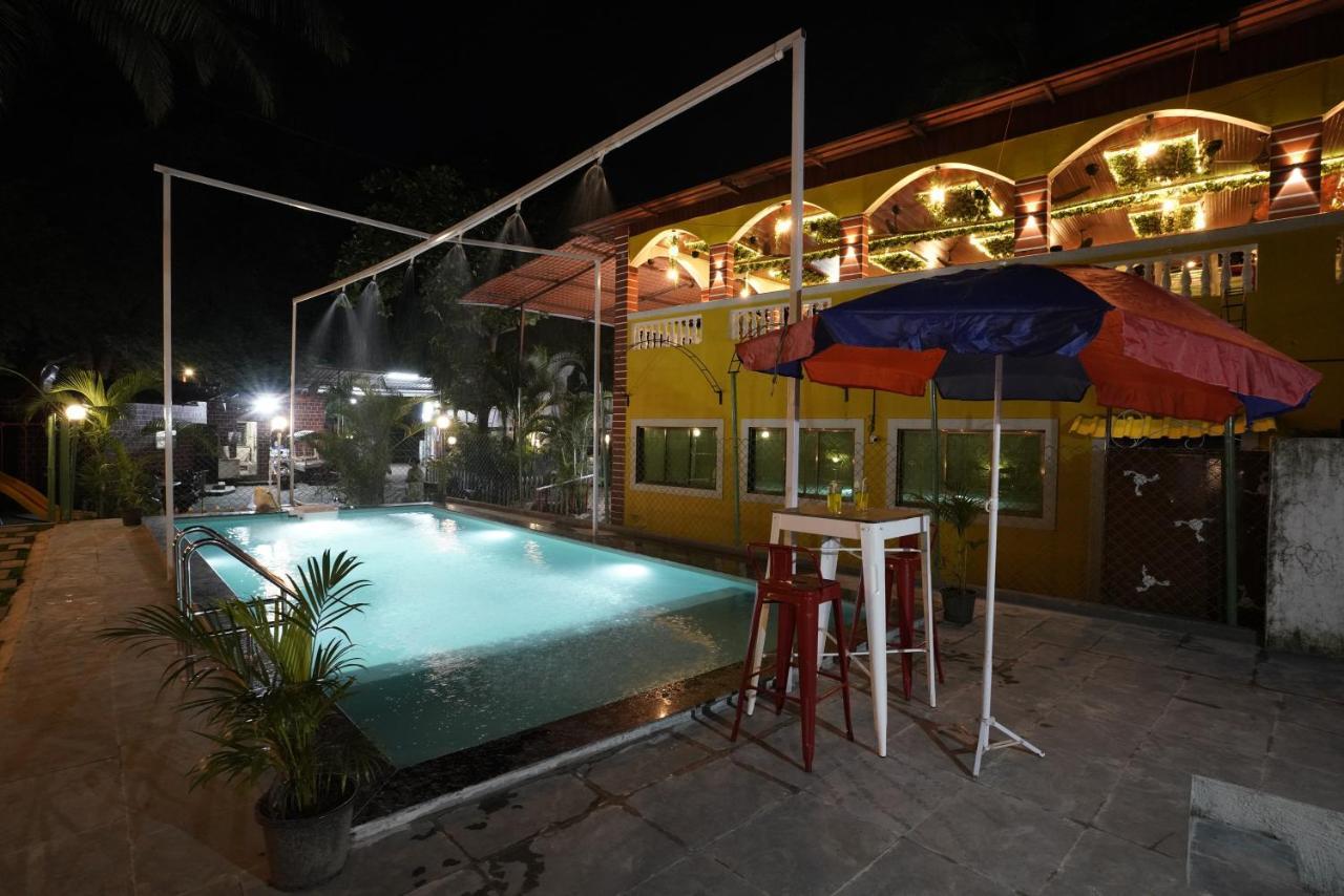 Palm Springs Beach Resort - Gorai Mumbai Kültér fotó